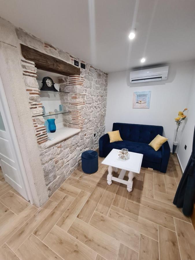 La Corte Di Kate-2 Biograd Na Moru Exteriör bild